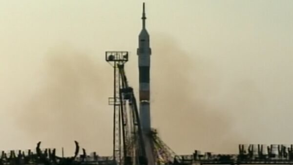 Кадры старта ракеты-носителя с первым кораблем новой серии Союз МС - Sputnik Кыргызстан