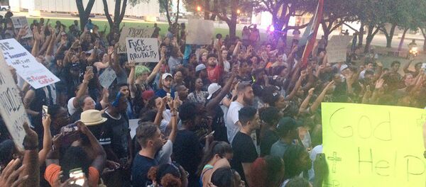 Волна протестов в США, Даллас - Sputnik Кыргызстан