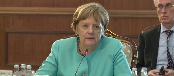 Меркель: хочется, чтобы у молодежи в КР были широкие перспективы Меркель: хочется, чтобы у молодежи в КР были широкие перспективы - Sputnik Кыргызстан