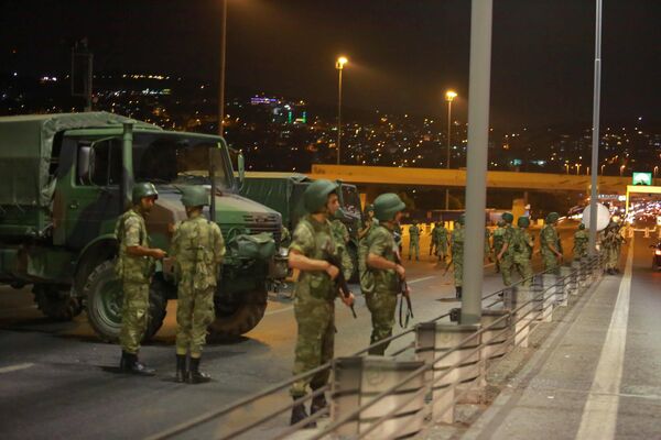Военные Турции на одной из улиц Анкары - Sputnik Кыргызстан