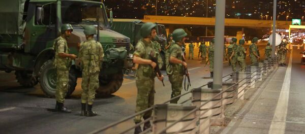 Военнослужащие Турции на одой из улиц Анкары - Sputnik Кыргызстан