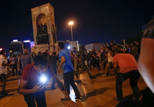 Некоторые турецкие СМИ сообщают о перестрелке возле генштаба Турции в центре Анкары - Sputnik Кыргызстан