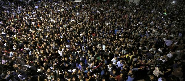 Демонстранты в городе Стамбул, Турция - Sputnik Кыргызстан