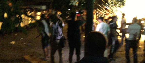 Кадры с места столкновения полиции и демонстрантов в Ереване - Sputnik Кыргызстан