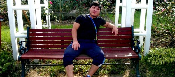 Оор атлетчи, Азия чемпиону, оор атлетика боюнча спорттун эл аралык чебери Иззат Артыков. Архив Оор атлетчи, Азия чемпиону, оор атлетика боюнча спорттун эл аралык чебери Иззат Артыков. Архив - Sputnik Кыргызстан