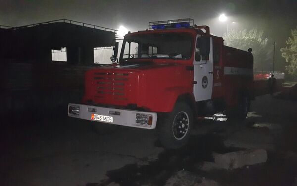 По данным МЧС, сообщение в противопожарную службу 101 поступило 22 июля в 22.12. - Sputnik Кыргызстан