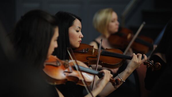 Концерт молодежного камерного оркестра Международной организации тюркской культуры (ТЮРКСОЙ) в английском городе Оксфорд - Sputnik Кыргызстан