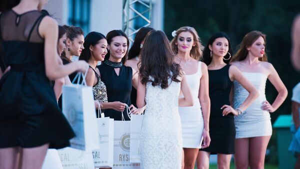 Конкурс Мисс Бикини 2016 в Бишкеке - Sputnik Кыргызстан
