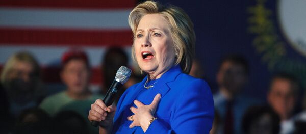 Демократтардын атынан чыккан АКШ президенттигине талапкер болуп чыккан Хиллари Клинтон. Архив - Sputnik Кыргызстан