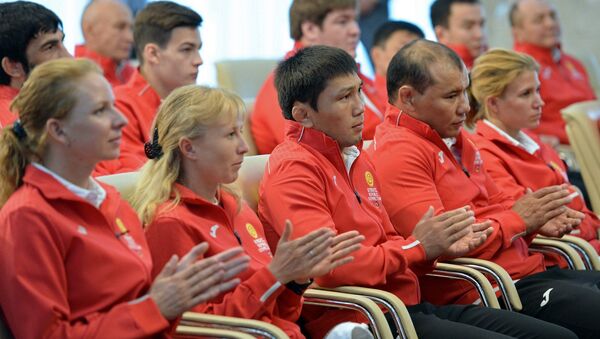 Участники ХХХIлетних Олимпийские игр на торжественном церемонии проводов членов спортивной делегации КР - Sputnik Кыргызстан