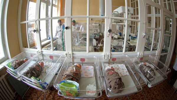 Работа клинического родильного дома в Великом Новгороде - Sputnik Кыргызстан