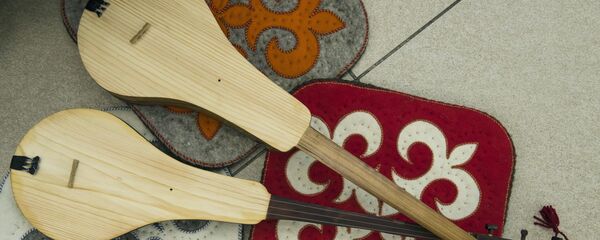 Комуз. Архив - Sputnik Кыргызстан