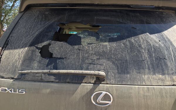 На Иссык-Куль молодой человек приехал вместе с супругой, взяв авто у мамы, проживающей в Бишкеке. - Sputnik Кыргызстан
