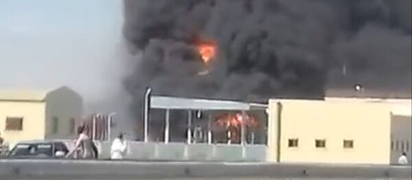 Нефтебаза полыхала в Южном Казахстане. Кадры очевидца Нефтебаза полыхала в Южном Казахстане. Кадры очевидца - Sputnik Кыргызстан