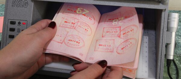 Работа международного пункта пропуска Благовещенск (РФ) - Хэйхэ (КНР) Работа международного пункта пропуска Благовещенск (РФ) - Хэйхэ (КНР) - Sputnik Кыргызстан