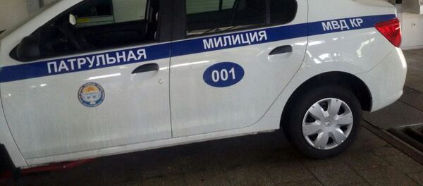 Автомашина марки Renault Logan на котором будут ездить сотрудники патрульной милиции Автомашина марки Renault Logan на котором будут ездить сотрудники патрульной милиции - Sputnik Кыргызстан