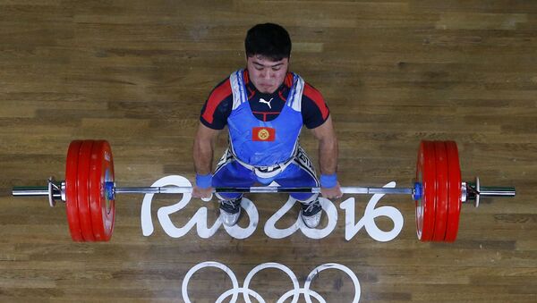 Олимпиада 2016. Тяжелая атлетика. Мужчины. 69 кг - Sputnik Кыргызстан