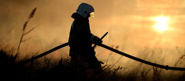 Өрт өчүрүүчү. Архив - Sputnik Кыргызстан