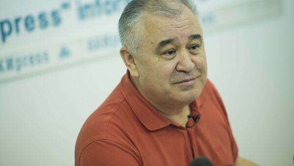 Пресс-конференция лидера фракции Ата Мекен Омурбека Текебаева - Sputnik Кыргызстан