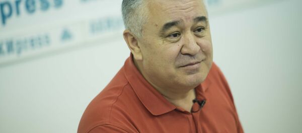 Архивное фото лидера парламентской фракции Ата Мекен Омурбека Текебаева - Sputnik Кыргызстан