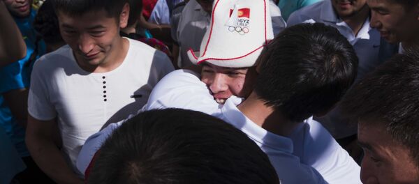 Встреча олимпийцев сборной Кыргызстана в аэропорту Манас из Рио Встреча олимпийцев сборной Кыргызстана в аэропорту Манас из Рио - Sputnik Кыргызстан