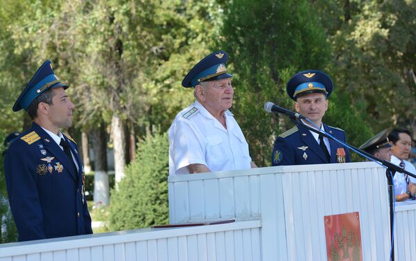Летчики авиабазы ОДКБ Кант отметили День Военно-воздушных сил России - Sputnik Кыргызстан