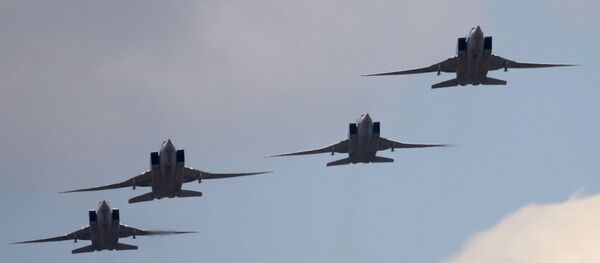 Дальние бомбардировщики-ракетоносцы Ту-22М3. Архивное фото - Sputnik Кыргызстан