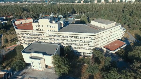 Состояние гостиницы Иссык-Куль, которую хотят реконструировать - Sputnik Кыргызстан