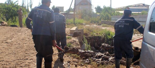 ӨКМ кызматкерлери. Архив - Sputnik Кыргызстан