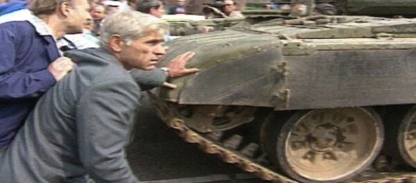 Реакция не пройдет!. Москва, август 1991 года - Sputnik Кыргызстан