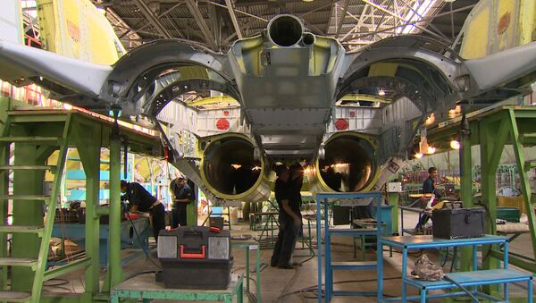 Сборка первых образцов истребителей МиГ-35 для Минобороны РФ в Подмосковье - Sputnik Кыргызстан
