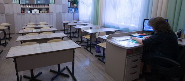 Закрытие школ на карантин - Sputnik Кыргызстан