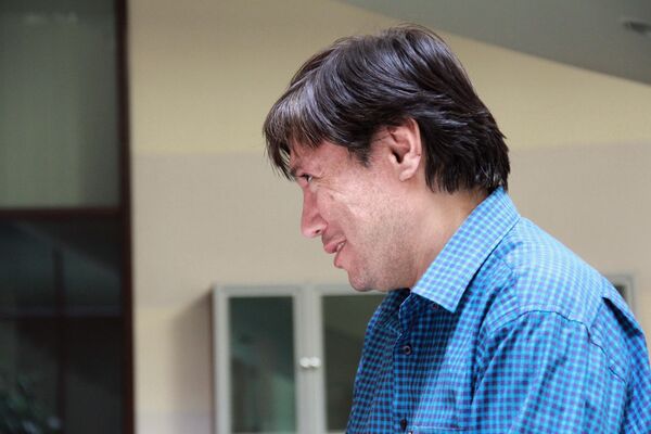 Интервью с киноактером Азизом Мурадиллаевым - Sputnik Кыргызстан