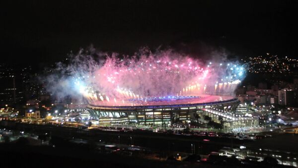 Праздничный салют в честь закрытия Олимпийских игр в Рио-де-Жанейро - Sputnik Кыргызстан