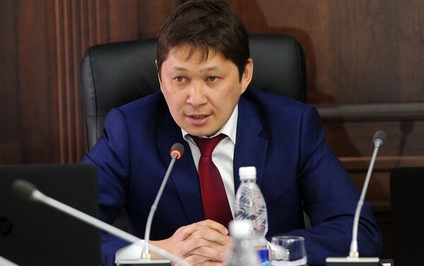 Завотдел внешней политики аппарата президента Сапар Исаков - Sputnik Кыргызстан
