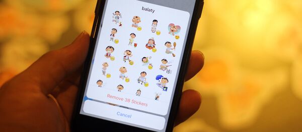 Смайлики с кыргызским колоритом разработанные для мессенджера Telegram созданный организаторами проекта Балаты - Sputnik Кыргызстан