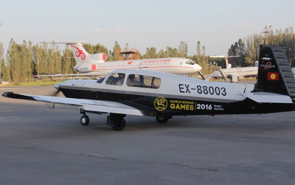 Для выполнения длительного перелета самолет Mooney Ovation-2 был специально переоборудован в Европе - Sputnik Кыргызстан