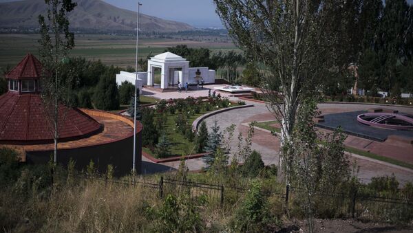 Мемориальный комплекс Ата-Бейит. Архивное фото - Sputnik Кыргызстан