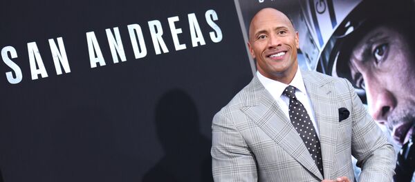 Американский рестлер и киноактёр, известный также под псевдонимом Скала - Дуэйн Джонсон. Архивное фото - Sputnik Кыргызстан