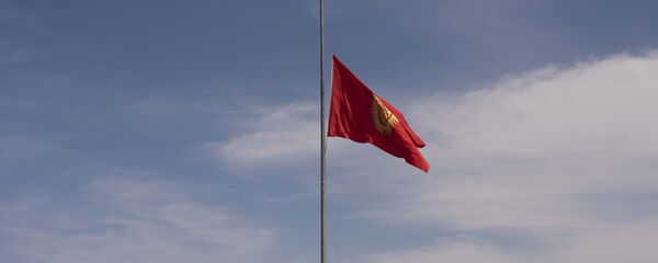 День траура в Бишкек в связи с двумя трагическими событиями, произошедшими 27 августа, и унесшими жизни 23 граждан Кыргызстана - Sputnik Кыргызстан