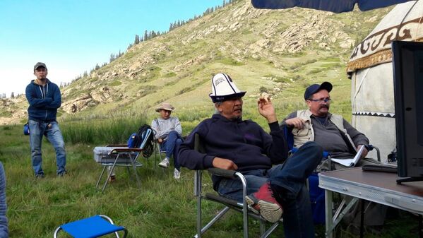 Киночу толук метраждуу ондон ашык, кыска метраждуу 30га жакын фильм жаратты - Sputnik Кыргызстан