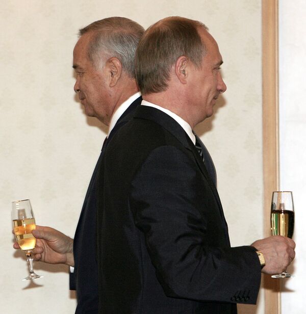 Президент Узбекистана Ислам Каримов и глава РФ Владимир Путин - Sputnik Кыргызстан