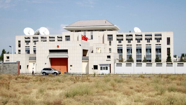 Кыргызстандагы Кытай элчилигинин имараты жардыруудан кийин. Архив - Sputnik Кыргызстан