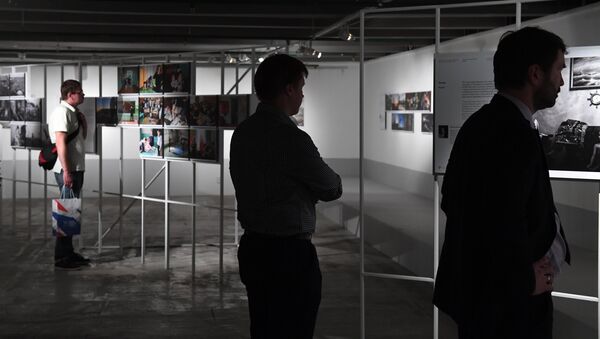 Открытие выставки победителей и призеров Международного конкурса фотожурналистики имени Андрея Стенина в Москве - Sputnik Кыргызстан