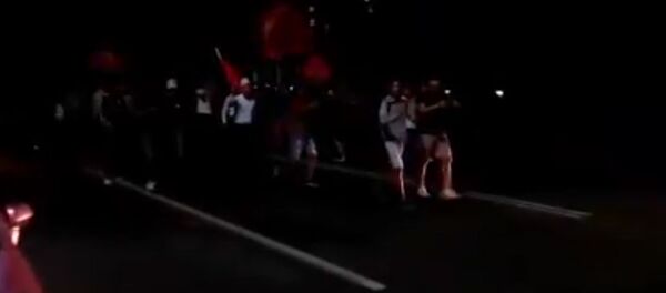 Жеңиш, сүрөөн, кубаныч — күйөрмандар КР футболчуларынын ийгилигин майрамдашты - Sputnik Кыргызстан