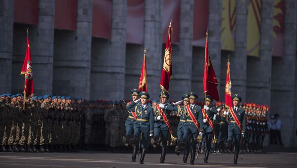 Военнослужащие на параде в Бишкеке. Архивное фото - Sputnik Кыргызстан