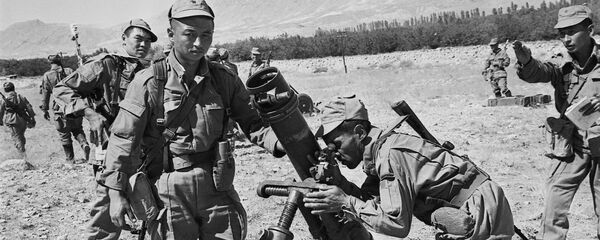 История независимого Кыргызстана в архивных кадрах - Sputnik Кыргызстан