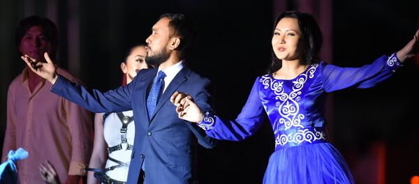 Праздничный концерт на площади Ала-Тоо в честь 25-летия независимости Кыргызстана - Sputnik Кыргызстан