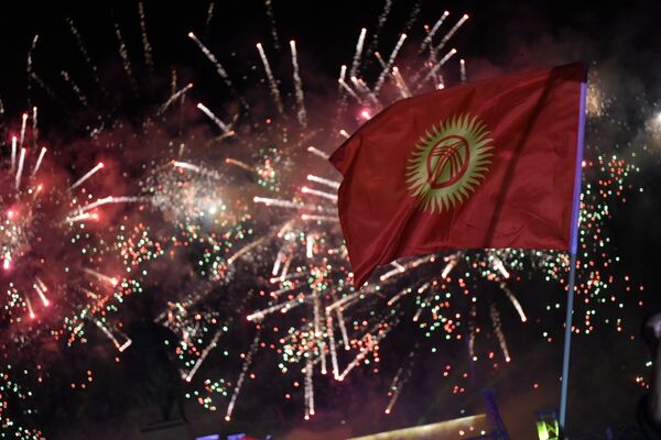 Праздничный концерт на площади Ала-Тоо в честь 25-летия независимости Кыргызстана - Sputnik Кыргызстан