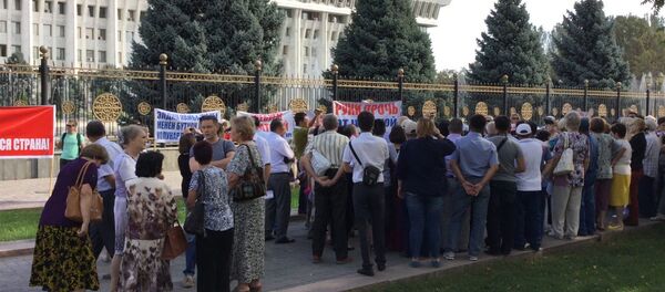 Недавно Министерство юстиции КР разработало законодательные поправки о принудительном изъятии земельных участков и жилья. Недавно Министерство юстиции КР разработало законодательные поправки о принудительном изъятии земельных участков и жилья. - Sputnik Кыргызстан